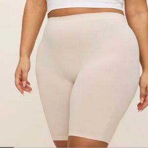 ThighSociety ‘The Cooling’ Slip Shorts in Bone